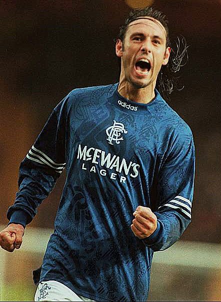 WATP72RFC's tweet photo. π #OnThisDay 1οΈβ£9οΈβ£9οΈβ£4οΈβ£ : Champions #Rangers beat Celtic 3-1 away in the League at Hampden (32k). Mark Hateley scored a brace alongside Player of the Month Brian Laudrup's 1st Old Firm goal. Laudrup went onto win 2xPotY Awards and Hateley finished our topscorer as we won #7IAR. https://t.co/XYFVWF1goh