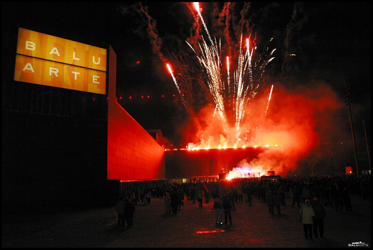 baluarte's tweet photo. 🎉Hoy hace 20 años que abrimos las puertas de este edificio para ofrecer una variada oferta cultural y la posibilidad de celebrar multitud de congresos, ferias y exposiciones que ayudaran a compartir conocimiento y a dinamizar la economía navarra.
#Baluarte20 https://t.co/frBMX8QwW4