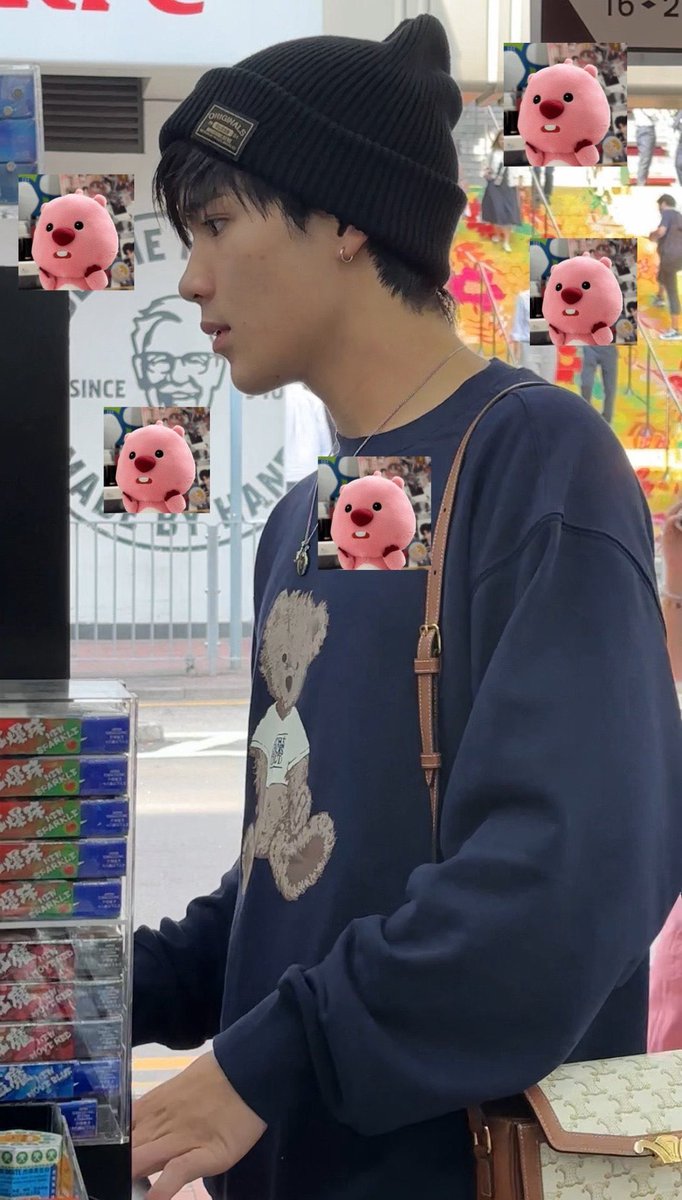 Isoneoo's tweet image. ไม่รู้ว่าใช่ของขวัญวันเกิดที่เราซื้อให้โฟร์ทมั้ย แต่กรี้ดนำไปแล้ว ตั้งใจเลือกนานมาก เพราะมี2สี และสต็อกของก็เหลือน้อยมาก ขอบคุณพี่สาวที่ช่วยเลือก ขอบคุณพนงร้านที่ขายเก่ง55 และขอบคุณโฟร์ทที่หยิบมาใช้ เจ่เจ้ขิตแระ🫠  เดี๋ยวกลับไปซื้ออีกสีนะ😊💗

#Fourthnattawat 
#โฟร์ทณัฐวรรธน์