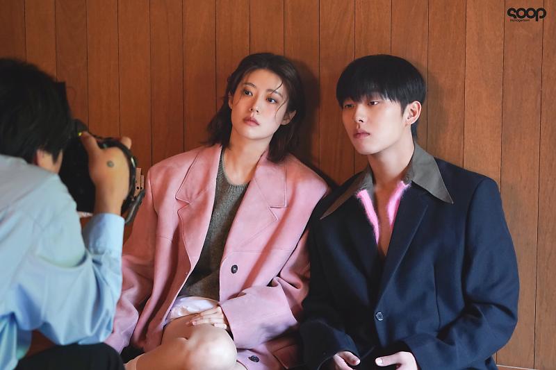 싱글즈 비하인드 숲포스트 #남지현 하이쿠키 호수 역 최현욱 배우님과 함께Translate post