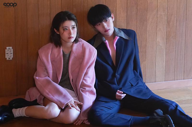 싱글즈 비하인드 숲포스트 #남지현 하이쿠키 호수 역 최현욱 배우님과 함께Translate post