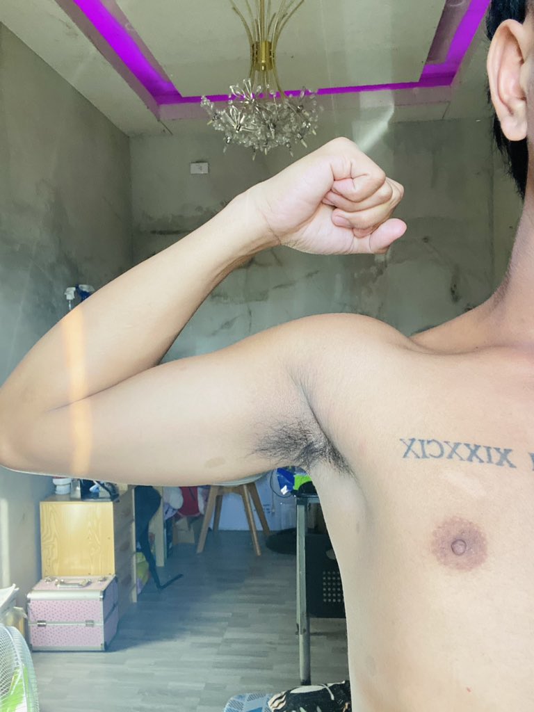 ArmpitLicker_'s tweet photo. Hairy and Sexy Armpit🔞😈💦
 
📸: @Titikodak
 
Please follow @ArmpitLicker_2 and @ArmpitLicker3_ for more Armpit Pictures and Videos. https://t.co/1jh2P4qH5e