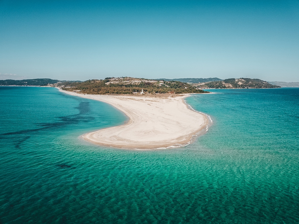 Unwind in the pristine beauty of Chalkidiki. Golden beaches, crystal-clear waters, and nature's embrace await! 🫶🇬🇷

📍Posidi Beach, Rhodes, Greece

#chalkidiki #visitchalkidiki #hotels #travel #foodlover #visitgreece #allyouwantisgreece #bookgreece