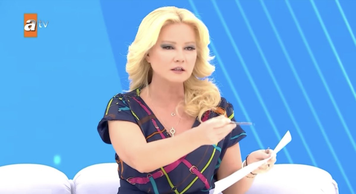 birçok hukukçunun hayatının bir bölümünde mutlaka denk geldiği “ben de yarı avukat sayılırım” cümlesindeki cahil özgüveninin yapay zeka ile oluşturulmuş fotoğrafı