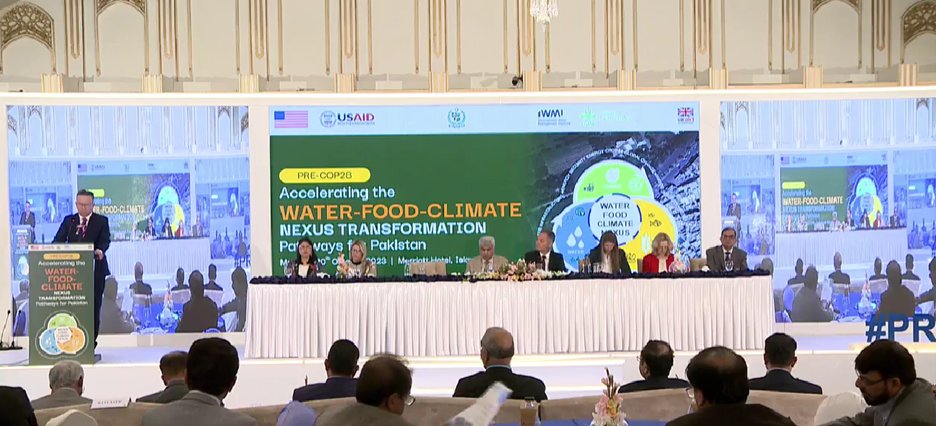 VOMGlobal's tweet photo. Pakistan translated its climate commitment into national policies, Amb Denny

@IWMI_Pakistan @HennyFdeVries
@maciejpisarski
#PreCop @UKaidDirect @DMSmifffy @USAID_Pakistan @drmohsinhafeez @ndmapk @IWMI_ @JaneMarriottUK @PLinPakistan @Asian_Telegraph https://t.co/llfIxzqbnN
