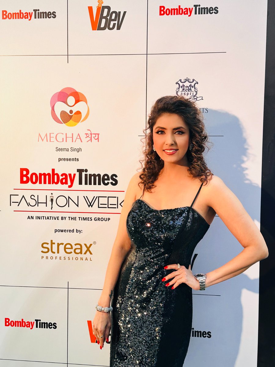 Actress @iamjyotisaxena Bold, beautiful, and runway-ready at Bombay Times Fashion Week.🖤

#Jyotisaxena #Iamjyotisaxena #Actressjyotisaxena #bombaytimesfashionweek