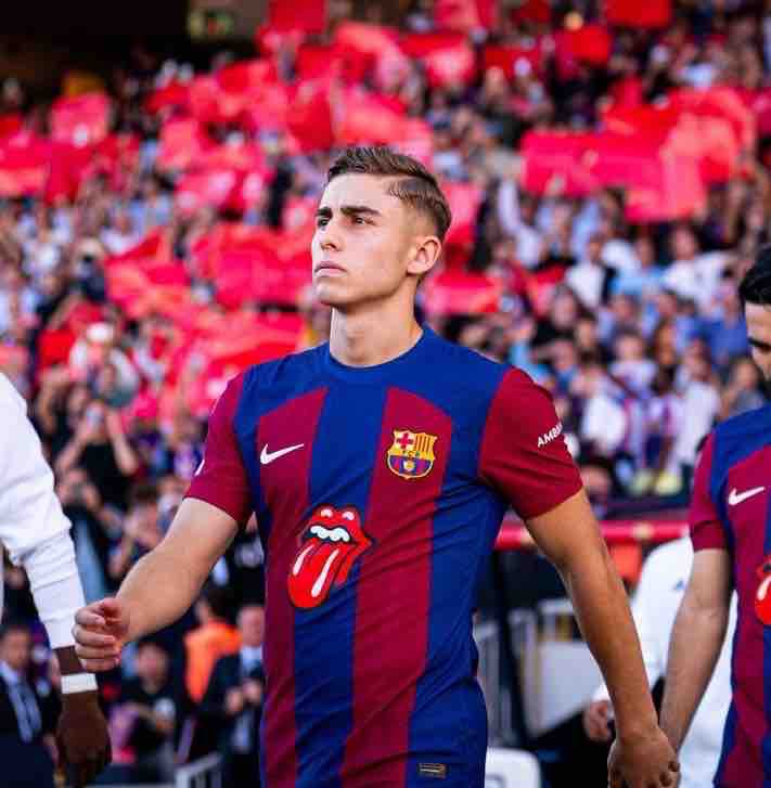 Allosh_FCB's tweet photo. 🚨🚨🚨🚨🚨🚨🚨🚨🚨🚨

عـــاجـــل 

لن يكون فيرمين لوبيز بعد الآن مع برشلونة أتليتيك. إنه لاعب الفريق الأول. [@fansjavimiguel] https://t.co/s9QHgaIYUk