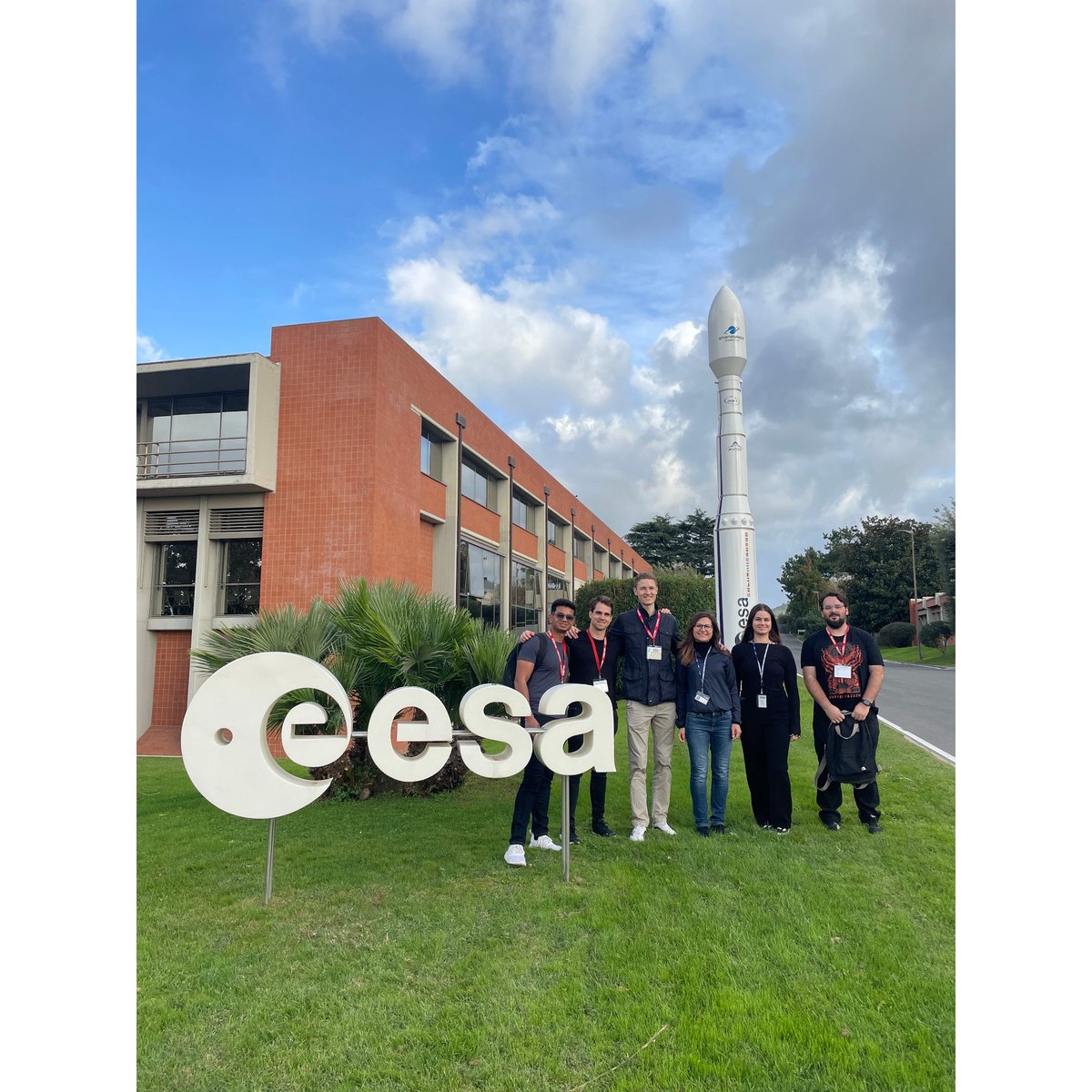 EO_OPEN_SCIENCE's tweet image. Last week we had at @esa #ESRIN site (in Italy📍🇮🇹), the winners of the EO Dashboard Hackathon. 
Revisit #eodash results👇esa.int/Applications/O…

🏆As part of their award, the winners got to visit the phi-experince as well as other interesting sites at ESRIN!