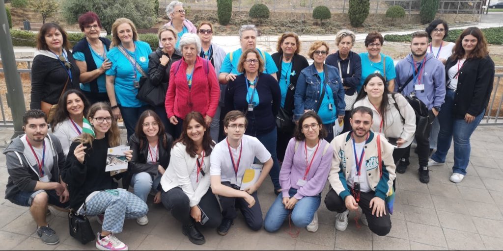ProgramaInnicia's tweet photo. Aquí os dejamos algunas de las fotos que hicimos durante la visita guiada por parte del alumnado del ciclo de 2 GIAT del IES Vega de Mijas a la asociación @apaffer  😁 https://t.co/ktm5dNwdH4
