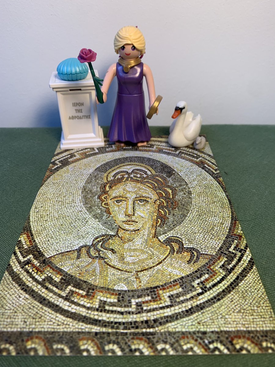 The beautiful Head of Venus mosaic at Bignor Roman Villa, today modelled by Aphrodite. #MosaicMonday #PlaymobilInfestation