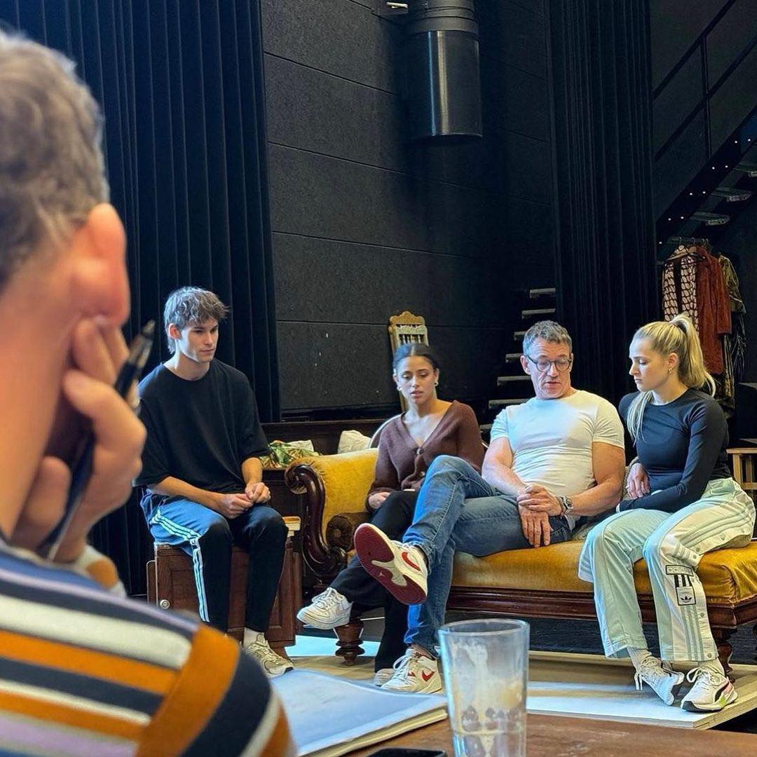 SIMONE KLEINSMA HOSPITEERT IN ALMERE 🏠

Nog maar een paar dagen en dan verwelkomen wij Simone Kleinsma, Paul Groot en de voltallige cast van @dehospita in Kunstlinie voor hun montageperiode.

📅 11 &amp; 12 november 2023