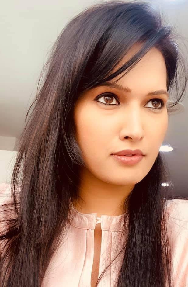 BhawnaSharma_05's tweet image. Eyes have one language everywhere ❤️
#reddishbrown