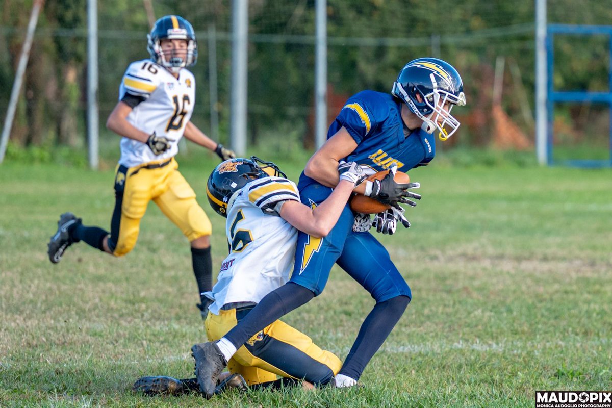 Giaguari implacabili: Ancora una "doppietta" per le giovanili giallonere

2divisione.fidaf.org/2023/10/30/gia…

<a href="/Giaguari_Torino/">Giaguari Torino 1979 Official</a> <a href="/Seamen_milano/">Milano Seamen</a>