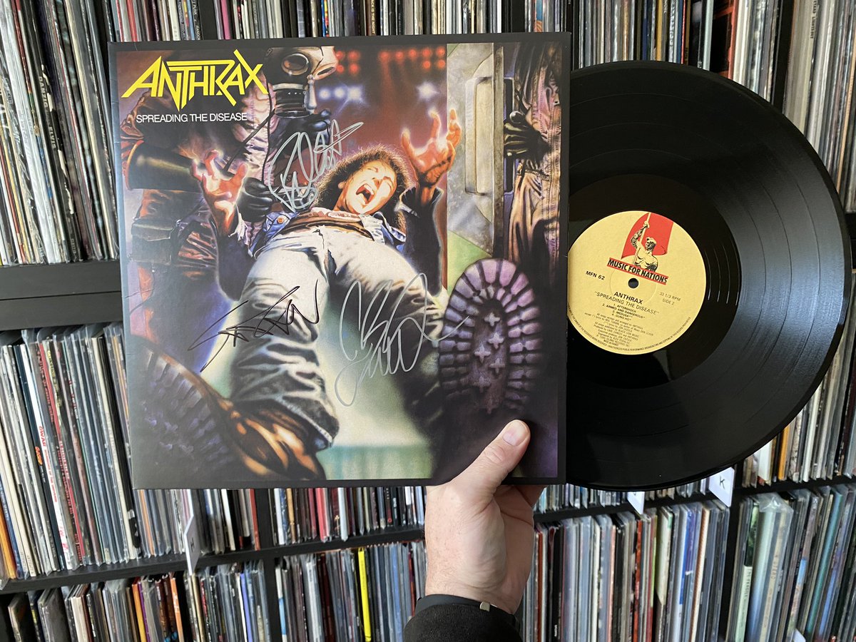 ‘Spreading The Disease’ turns 38 years old today. The first full-length album from @Anthrax featuring @TheFrankBello and @jbelladonna was released on October 30th, 1985. Play this classic today, and play it LOUD. \M/ #moshitup