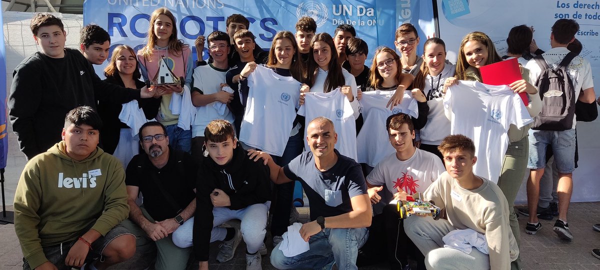 Los alumnos de 4º ESO han participado en las jornadas de robótica organizadas por Naciones Unidas, con una intervención destacada en décimo lugar con más de 150 participantes. Enhorabuena 🤩
#Unsueñoparati
