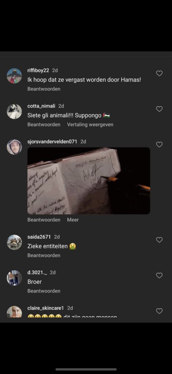 Esther_Voet's tweet image. Even een bloemlezing van wat er zoal op de website #Cestmocro wordt geplaatst. Meer dan een miljoen volgers. En wij vragen ons nog af waar de hetze vandaan komt? Ook S10 is fan van deze site, die nepnieuws publiceert en niets rectificeert. Tijd om in te grijpen ⁦@Het_OM⁩