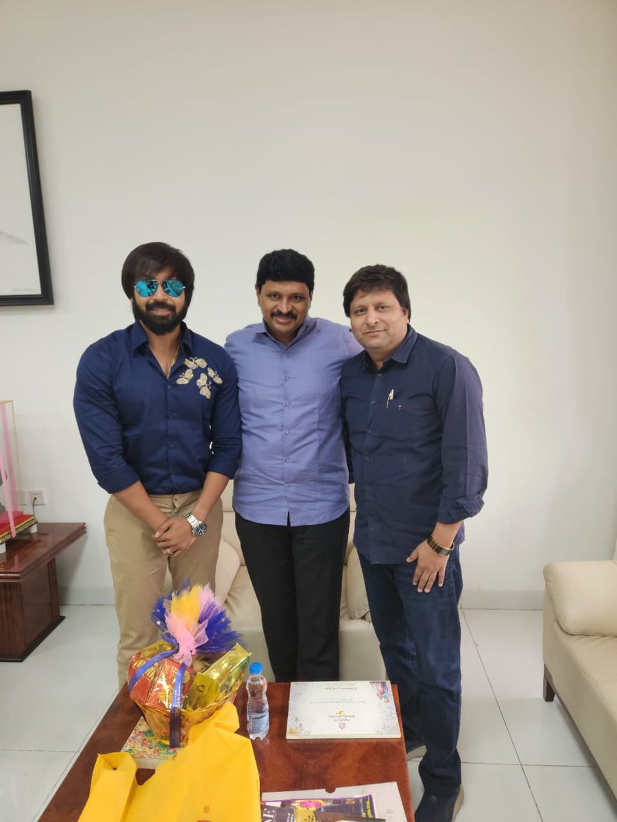 Honoured to meet you and take your well wishes @SantoshKumarBRS garu. Thank you so much for your valuable time.