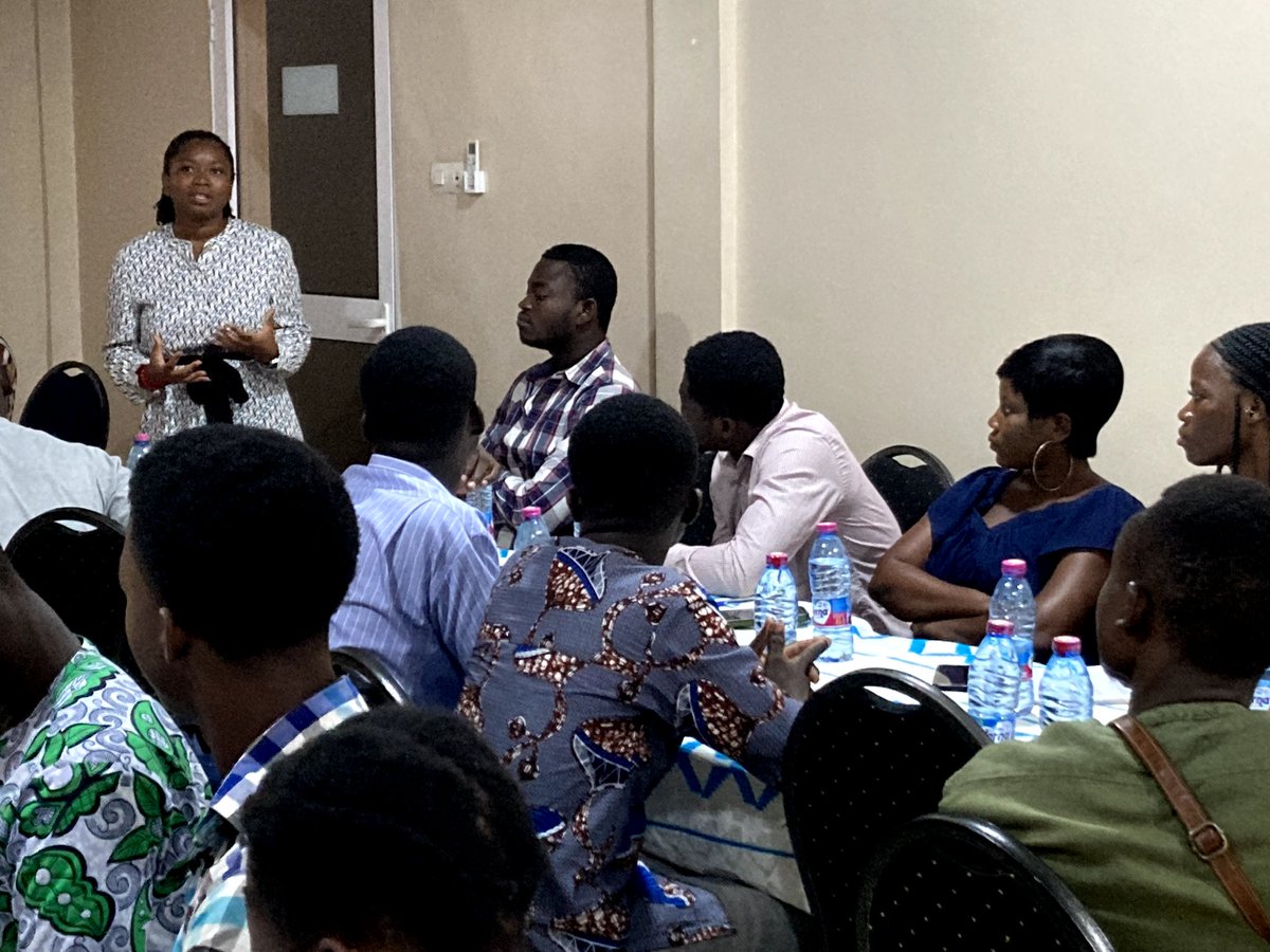 AssoThe5Ds's tweet photo. 𝗨𝗻 𝘄𝗲𝗲𝗸-𝗲𝗻𝗱 𝗱𝗲 𝘁𝗿𝗮𝗻𝘀𝗳𝗼𝗿𝗺𝗮𝘁𝗶𝗼𝗻 ! Samedi dernier, notre atelier sur 𝐥'𝐚𝐫𝐭 𝐝𝐞 𝐥𝐚 𝐩𝐫𝐢𝐬𝐞 𝐝𝐞 𝐩𝐚𝐫𝐨𝐥𝐞 𝐞𝐧 𝐩𝐮𝐛𝐥𝐢𝐜 𝐞𝐭 𝐥𝐚 𝐜𝐨𝐧𝐬𝐭𝐫𝐮𝐜𝐭𝐢𝐨𝐧 𝐝𝐞 𝐥𝐚 𝐜𝐨𝐧𝐟𝐢𝐚𝐧𝐜𝐞 𝐞𝐧 𝐬𝐨𝐢 a été une véritable journée d'apprentissage... https://t.co/ohc0C65Fta