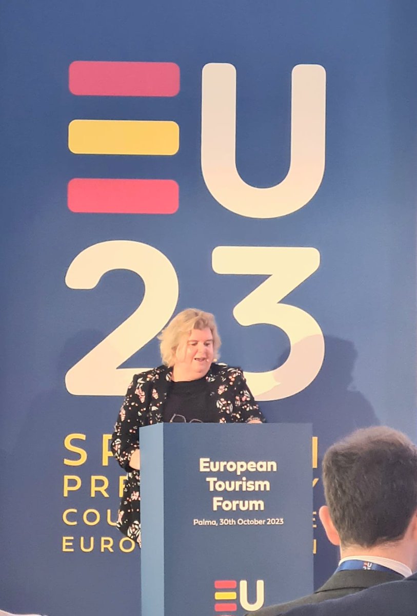 #EU2023ES #FET2023 Mesa 'Indicadores Sostenibilidad social en Turismo' Jane Stacey <a href="/ocdeenespanol/">OCDE ➡️ Mejores Políticas para una Vida Mejor</a> El próximo  Tourism Trends and Policies 2024 reflexiona sobre el equilibrio entre los impactos económicos, ambientales y sociales del turismo para diseñar políticas públicas