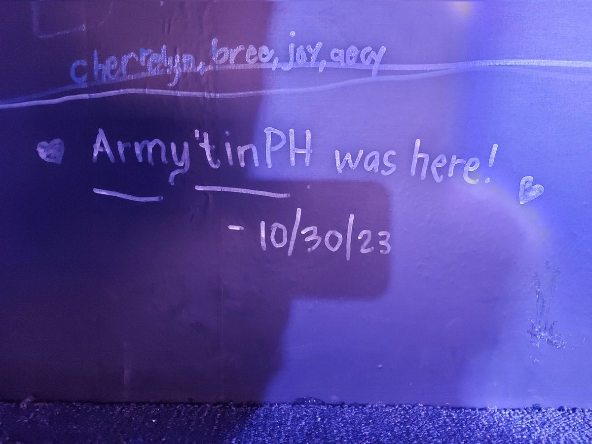 went to the BTS Seven Phases exhibition today at SM Megamall 💜what an experience!!!

#BTS #방탄소년단 #BTS_EXHIBITION_SevenPhases 
#BTS_EXHIBITION_MANILA #JamesJean #7Phases 
<a href="/JamesJeanArt/">James Jean</a>