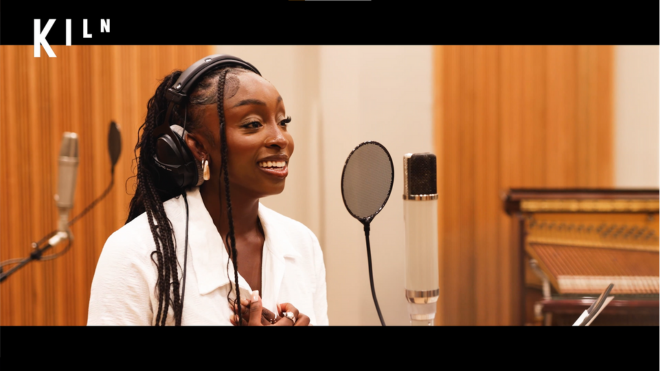 You asked for more music from Two Strangers (Carry a Cake Across New York), and we’re happy to deliver 🎶
  
<a href="/dujonnagift/">dujonna</a> performs 'What'll it Be?'
  
The final studio recording video featuring <a href="/samtutty/">Sam Tutty</a> and <a href="/dujonnagift/">dujonna</a> will be dropping next Monday.

youtu.be/D_un8CgzVUY?si…