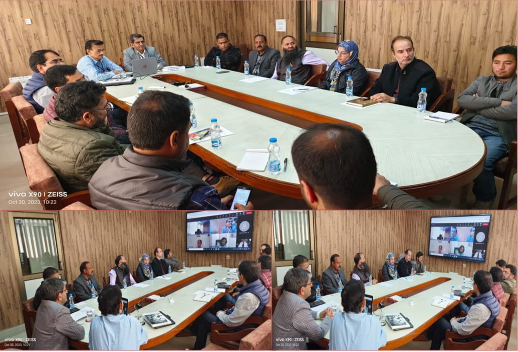 CSIR-URDIP <a href="/patinformatics/">CSIR- URDIP</a> &amp; <a href="/CsirIpu/">CSIR_IPU</a> teams led by Dr. Kishore Sreenivasan, Head CSIR-URDIP held interaction with Scientists of <a href="/csiriiim/">CSIR-IIIM</a> Br Lab Srinagar through hybrid mode and addressed the queries on patentability, patent search &amp; analytics, patent filings, prosecution and TCE