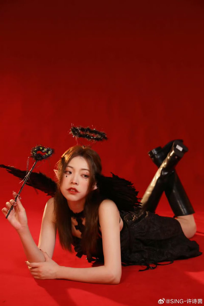 I_qripretty_I's tweet photo. 看了那么多cos
#一年一度捣蛋派对
我还是略保守了些
#今天妆一装
有机会的话再参赛🇨🇳
I’ve seen so many cosplays
#trickortreat
I'm a little more conservative
#makeuptoday
Participate again if you have the chance🇬🇧
@dailys7ng @SINGpics @handanfuqu0714 https://t.co/OrSxtHPdHi