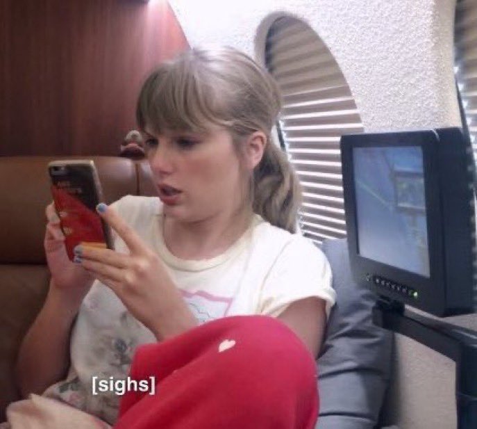 doorstepletter's tweet photo. can we NOT move on to the next album already??? y'all were SO excited for 1989 tv pls just give her a moment https://t.co/YEnP1iiZYH