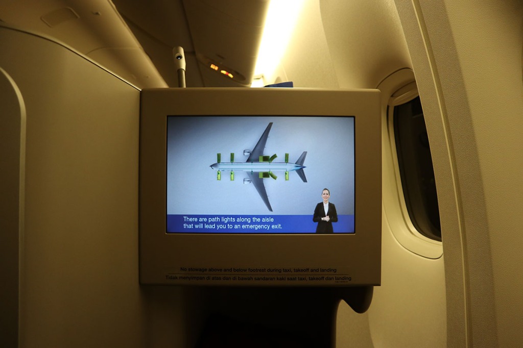 S E Travel tweet media