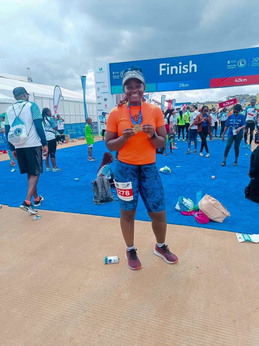 GDCKenya's tweet photo. #GDCTeam participated in this year’s #StanChartNairobiMarathon. One of our staff tackled the 42 km race while 5 others took on the 21 km course. Kudos to the team and all who took part in the race. https://t.co/tz0UkkxCLa