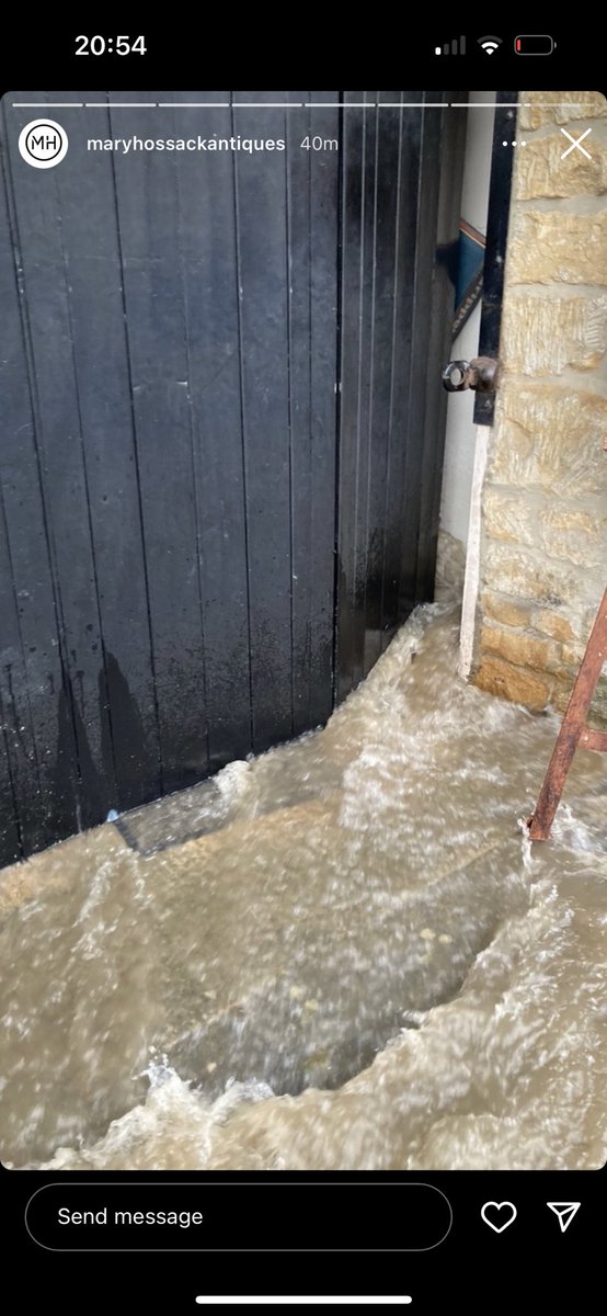 Vineyards Wine Shop tweet media