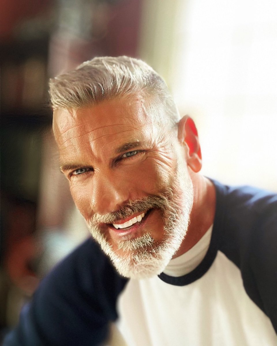 Those aren’t gray hairs… They are strands of glitter! 😉