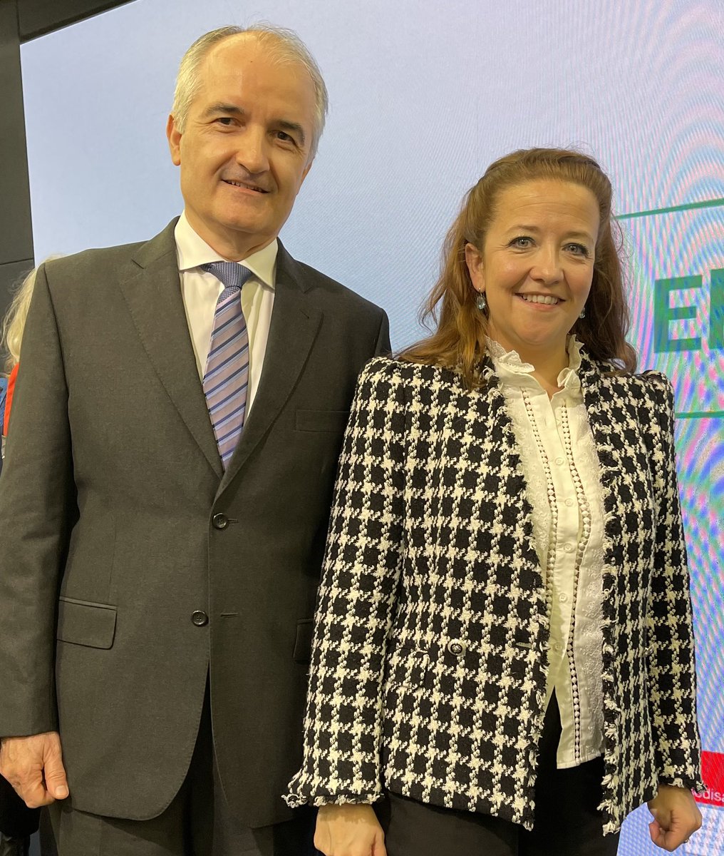 Compartiendo el desayuno con <a href="/FatimaMatute/">Fatima Matute Teresa</a> Consejera de Sanidad de <a href="/ComunidadMadrid/">Comunidad de Madrid</a> en Torre <a href="/ILUNION/">ILUNION</a> donde <a href="/Copomadrid/">ICOPOMA</a> le ha transmitido la necesidad de la inclusión plena del profesional de podología en el #SERMAS