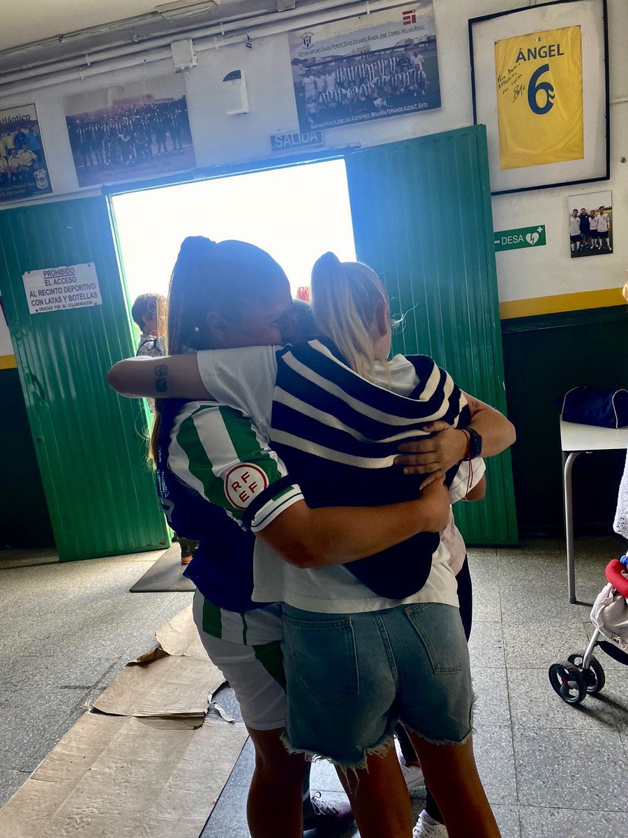 La vida está hecha de días que no significan nada, y de momentos que significan TODO.🫀