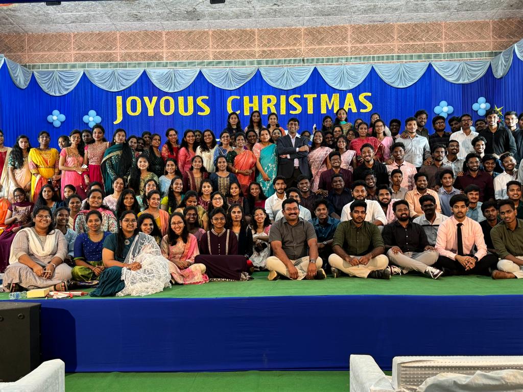 drchinnababu's tweet image. Attended the Pre-Christmas celebrations at Rangaraya Medical College, Kakinada, and it was a truly heartwarming experience.

#PreChristmasCelebrations #ChristmasSpirit #FestiveUnity #RangarayaCelebrations #EarlyChristmasWishes #Drchinnababu #oncologist #roboticsurgeon