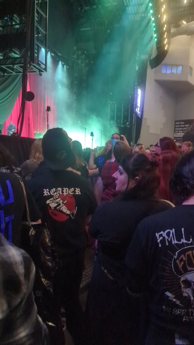 Crazy_Leopard's tweet photo. Had a busy but amazing weekend with Kurt, we got to explore Leeds, go see @falloutboy  and got so dam close and met some lovely new friends. Was the best fun I'd had in ages, they absolutely smashed it 💜🎵🎶🔥. https://t.co/3dpTQeOeXy