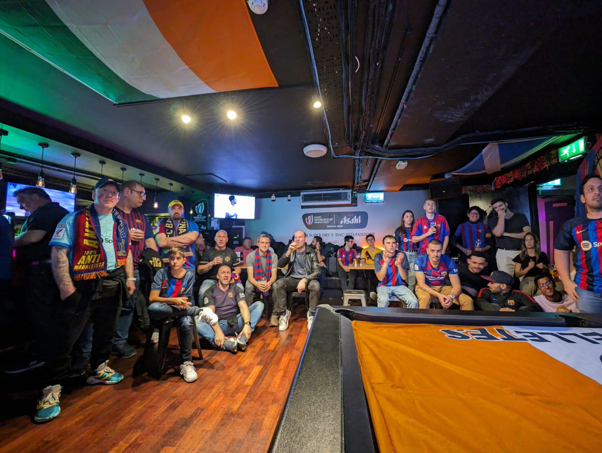 PB_FCBDublin's tweet image. #ElClásico was a bit of a wild one. With the worst possible result! Thanks to everyone who came through! #FCBDublin #PenyaBlaugranaDublin #OConnelletes #ViscaelBarça #ForçaBarça #TotsUnitsFemForça #BarçaAbú