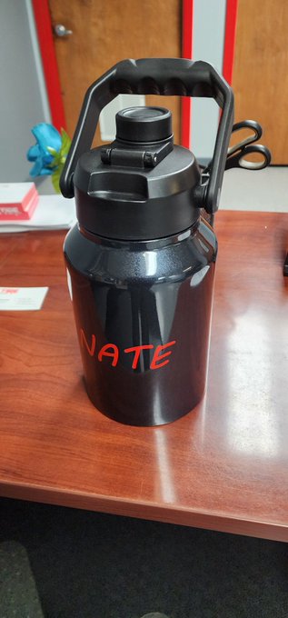 A bonus 2 weeks in a row and now this. About time my talents were recognized. https://t.co/ei6er63xZ