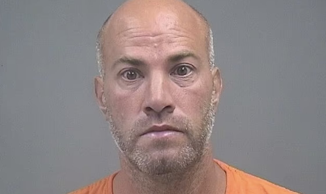 TracTerrorism's tweet photo. FBI Arrests and Charges Joseph #Findley For Allegedly Being Behind Train #Derailments, #Cleveland, #Ohio, #US
Read more: https://t.co/BPWlPT3S0a https://t.co/bS3cqDA3gY
