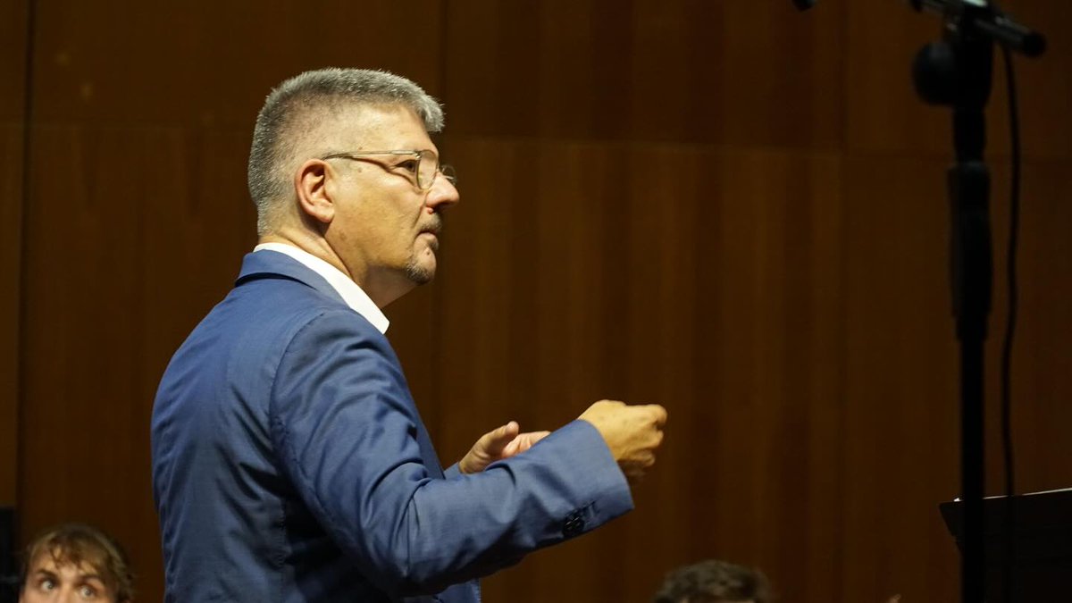 Orquesta Universitaria Maestro Valle tweet media
