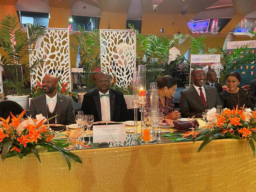 FFipme's tweet photo. DINER GALA DE LA 11e EDITION DE LA CGECI ACADEMY : LA FIPME ETAIT PRÉSENTE !

Lien de l'article: https://t.co/RYcA2I3oQa https://t.co/Vg9X5Mikvc