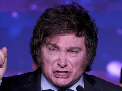 ¿Es de verdad un candidato?
¿o se trata de un trucho todo terreno contratado por las corpos para asustar a la gente e influir decisivamente en el voto?
¡40 años de democra$ia al desnudo, con la brutalidad y la precariedad como muestras! 🙈
