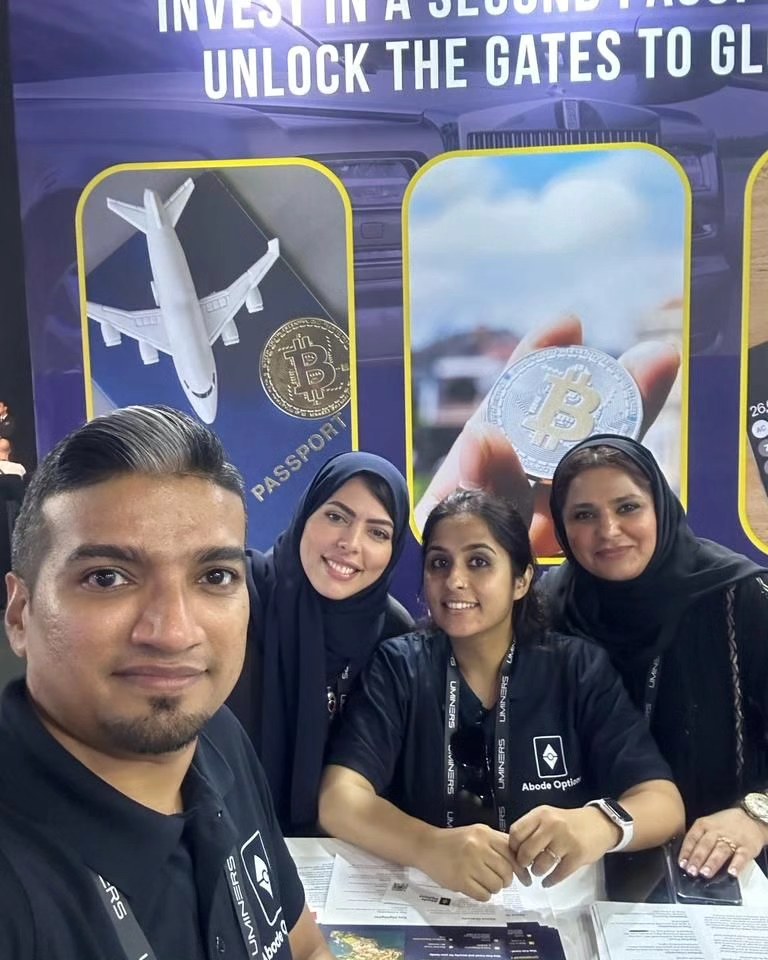 AbodeOptions's tweet photo. 📷 Day 1 Highlights from the @BlLife_Forum 
An incredible start- Day 1 brought some interactive conversations with brilliant entrepreneurs, each with a unique vision. https://t.co/59TJ5OjxgT
