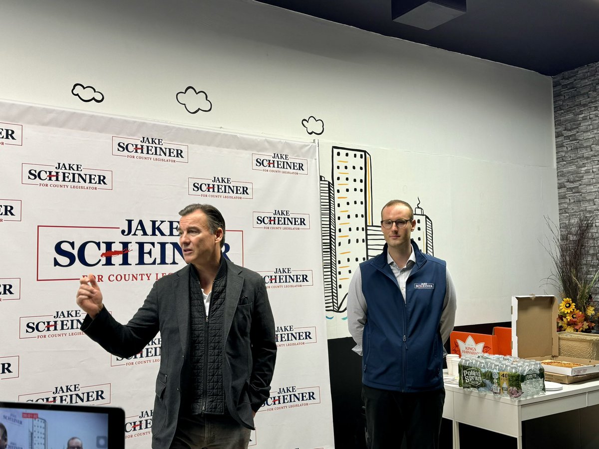 jnscheiner's tweet photo. Packed house at the campaign office yesterday! Thank you to @Tom_Suozzi for kicking us off. With just 8 days until Election Day, make sure you have a plan to get out and vote! https://t.co/kLfweijneq