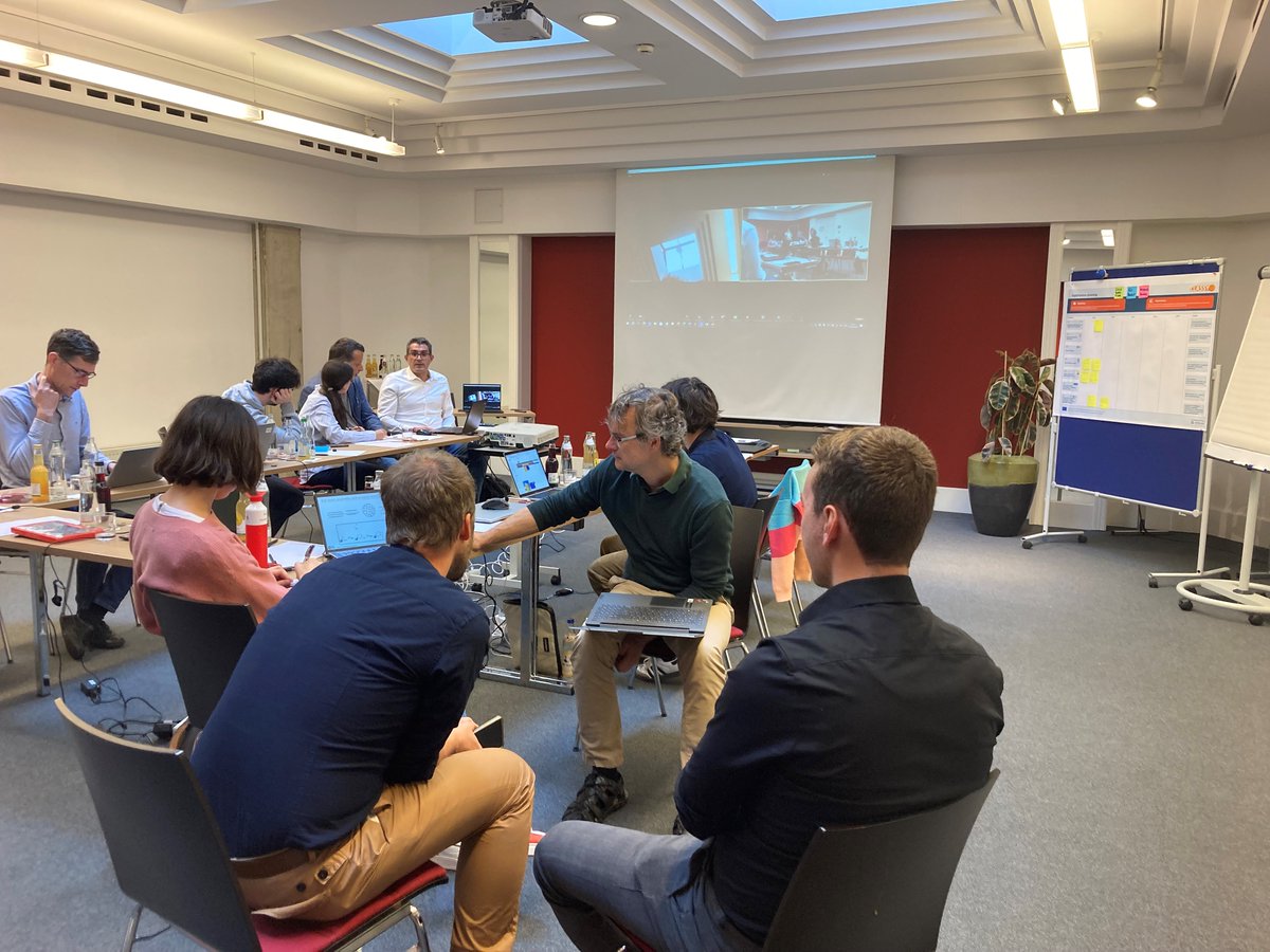 On the 10th-11th October 2023, the 10th General Assembly hybrid meeting of <a href="/CLASSY_H2020/">CLASSY</a> consortium took place in Graz, Austria, hosted by <a href="/elk_crew/">The Elk Crew 🦋 elkcrew.bsky.social</a>. Our PhD student Miglė Jakštaitė (@migle_jakstaite) and Prof. Wilhelm Huck presented the latest update on enzymatic cascades!🥼👩‍🔬