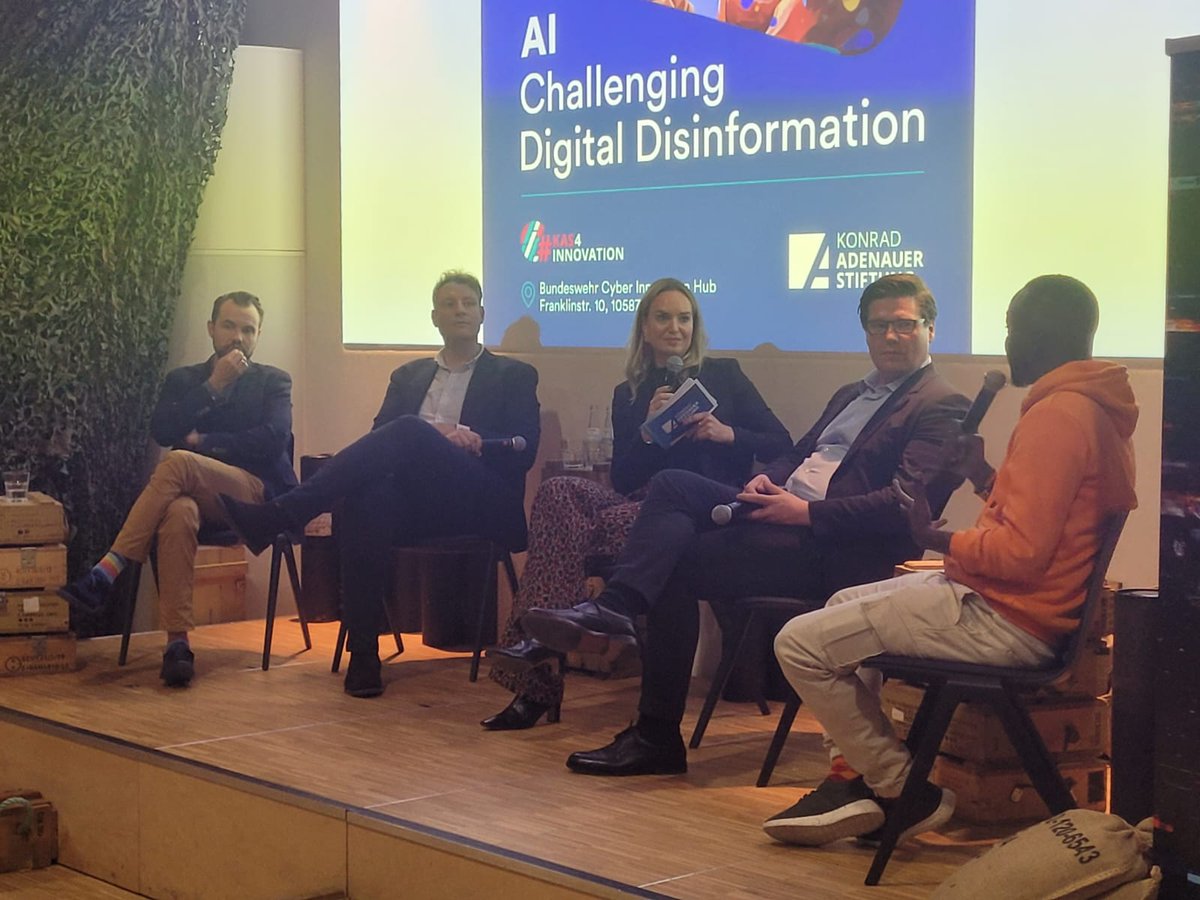 KAS_africa's tweet photo. In an era of digital information overload, fighting disinformation is crucial. Our event on "AI challenging Digital Disinformation" at @CIHBw brought together experts from 🇺🇬 and 🇩🇪 to discuss how AI can strengthen democracy. 👇#AI #DigitalDisinformation @KasUganda https://t.co/k68HzQ7ZWi