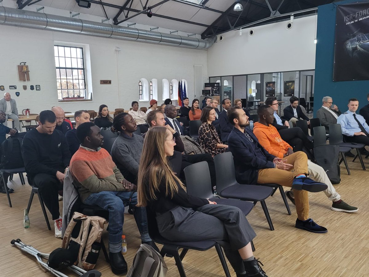 KAS_africa's tweet photo. In an era of digital information overload, fighting disinformation is crucial. Our event on "AI challenging Digital Disinformation" at @CIHBw brought together experts from 🇺🇬 and 🇩🇪 to discuss how AI can strengthen democracy. 👇#AI #DigitalDisinformation @KasUganda https://t.co/k68HzQ7ZWi