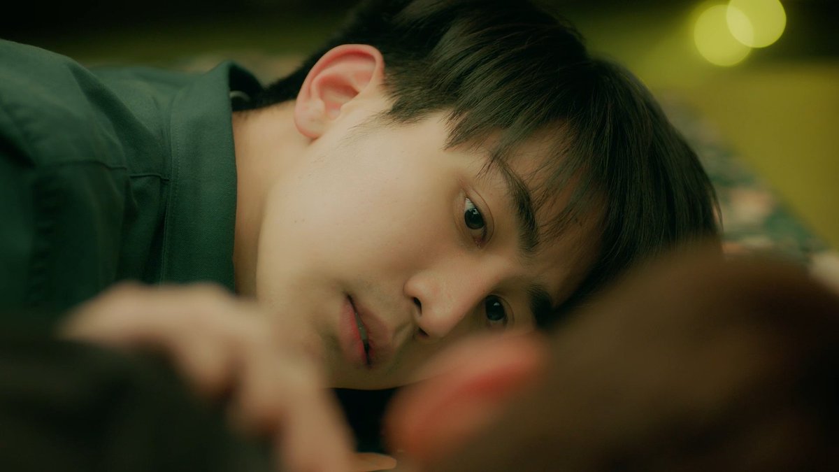 Rak_Na_OhmFluke's tweet photo. Also anyone gonna talk about this being an enemies to lover troupe??? They started off in the wrong foot, compete with each other and they fell for each other (however they did we have yet to see)!! I'm a sucker for this!!! Again, give me mooooaarrrr
#BakeMePleaseTrailer https://t.co/JI3fQKiNT1