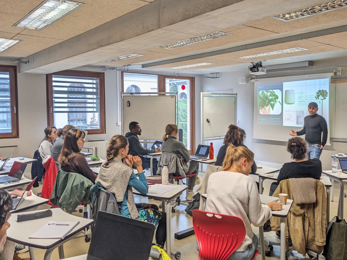 EUR G.E.N.E. Grad School (@eurgeneparis) on Twitter photo La cinquième édition du module entreprise du M2 de génétique <a href="/univ_paris_cite/">Université Paris Cité</a> vient de commencer ! Deux semaines de travail sur des projets de startups, entourés d'experts dont des alumni G.E.N.E., un espace de créativité technologique pour nos #BestStudentsEver La cinquième édition du module entreprise du M2 de génétique <a href="/univ_paris_cite/">Université Paris Cité</a> vient de commencer ! Deux semaines de travail sur des projets de startups, entourés d'experts dont des alumni G.E.N.E., un espace de créativité technologique pour nos #BestStudentsEver