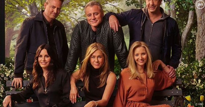 MarieMarilou_'s tweet image. #Mort de #MatthewPerry : @W9  #Déprogramme en urgence sa soirée pour #Diffuser #Friends : #LesRetrouvailles ift.tt/zxWrNOf